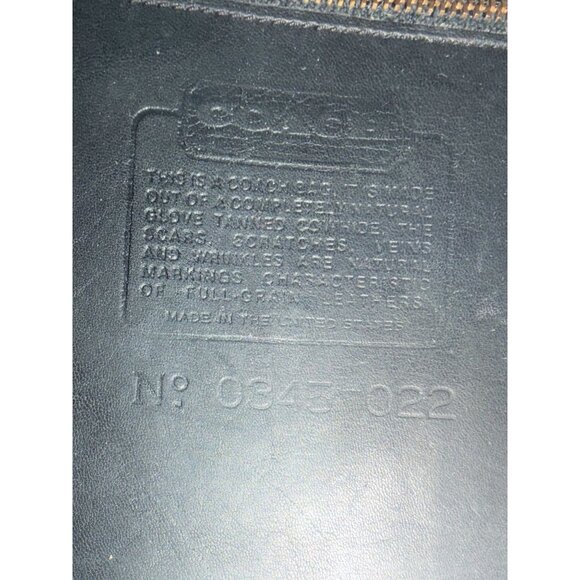 VTG Coach Pocket Bag 9875 Black Leather Brass Turnlock Shoulder Purse 1990 USA - Picture 12 of 12